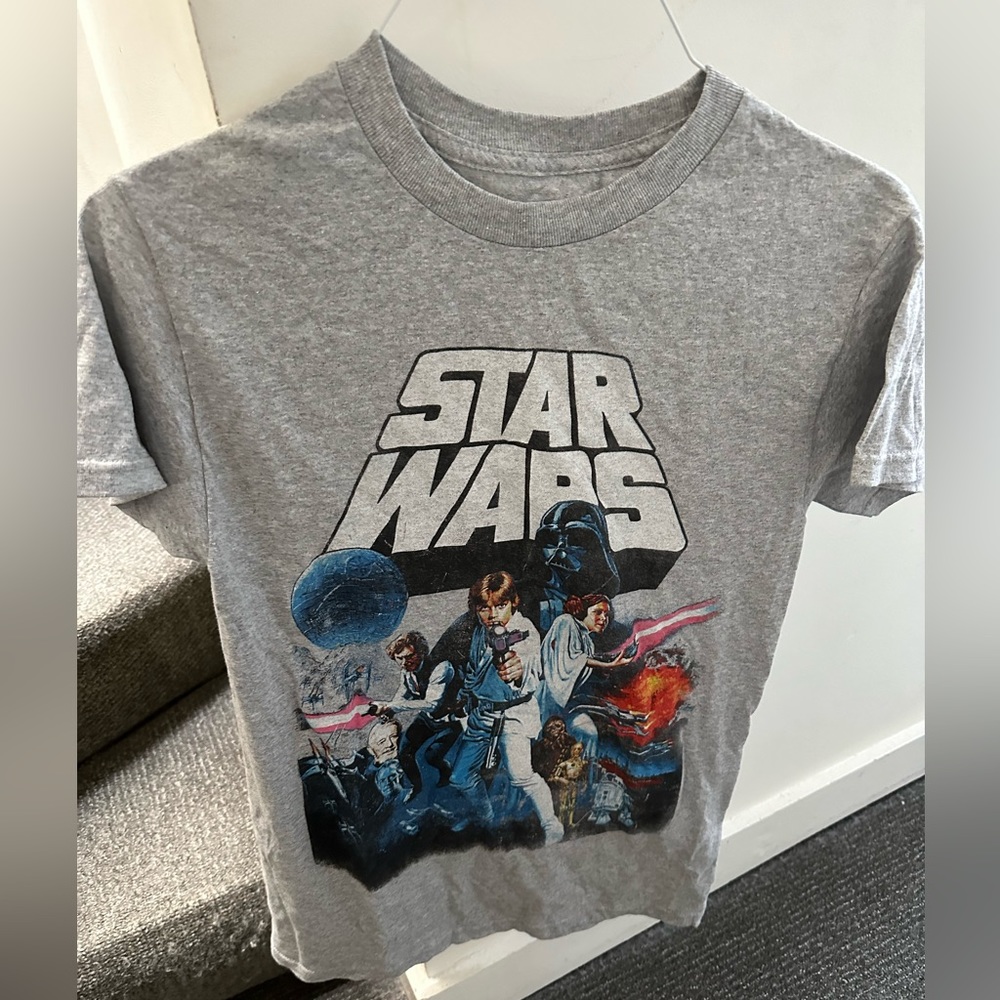 Star Wars T shirt size small